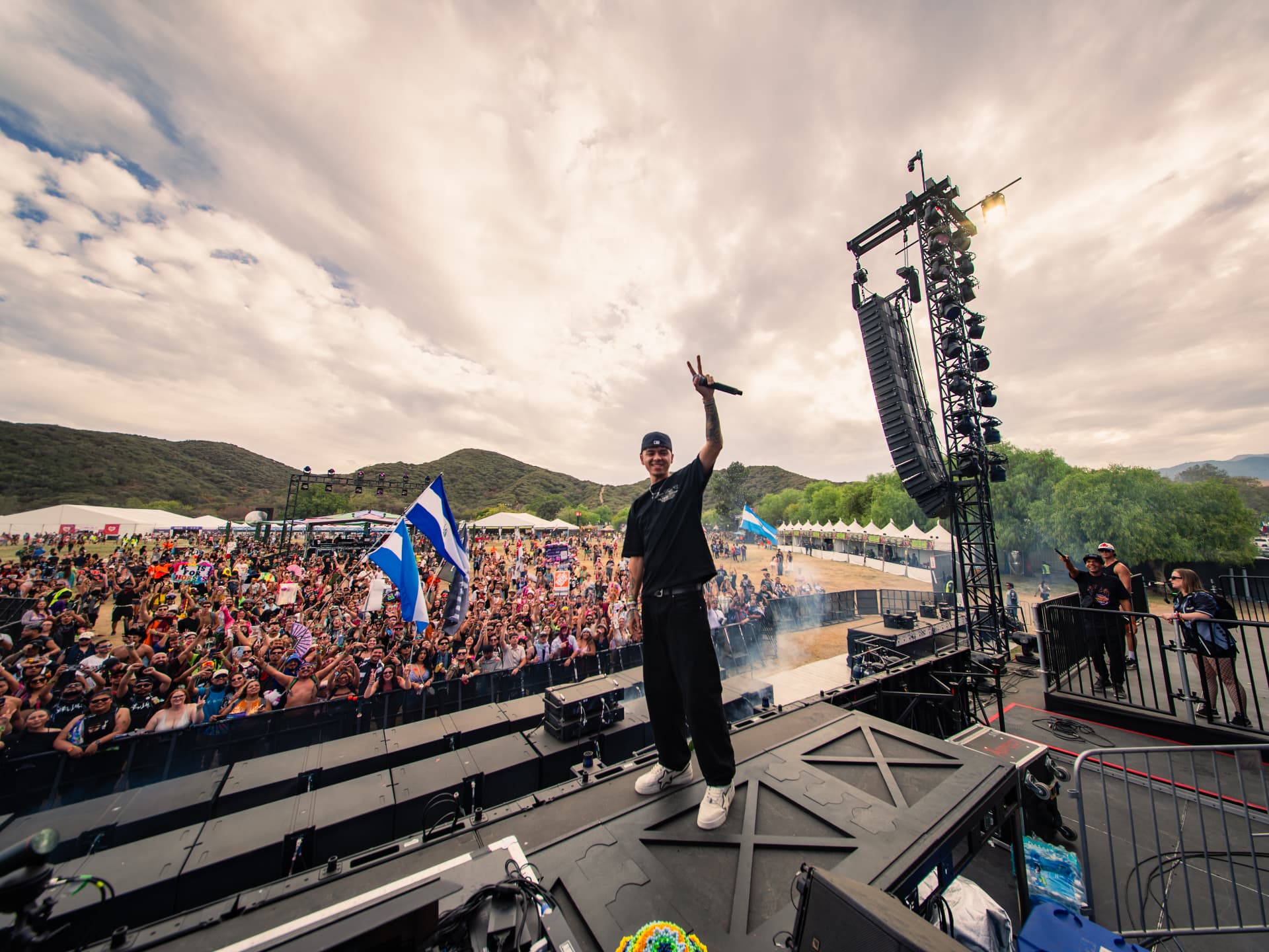 Mattilo performing on the main stage at Nocturnal Wonderland in front of a large crowd
